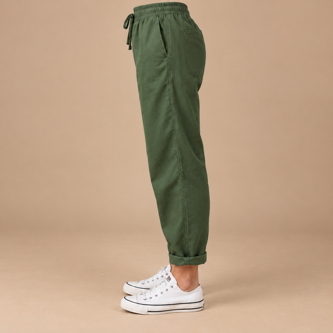 Slim fit damebukser med snøre i taljen