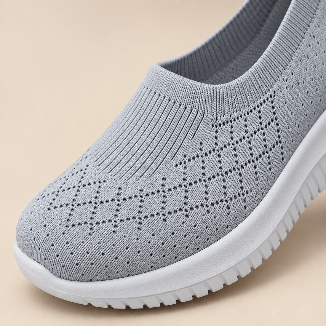 Ortopædiske slip-on sko til dame med stabil hæl