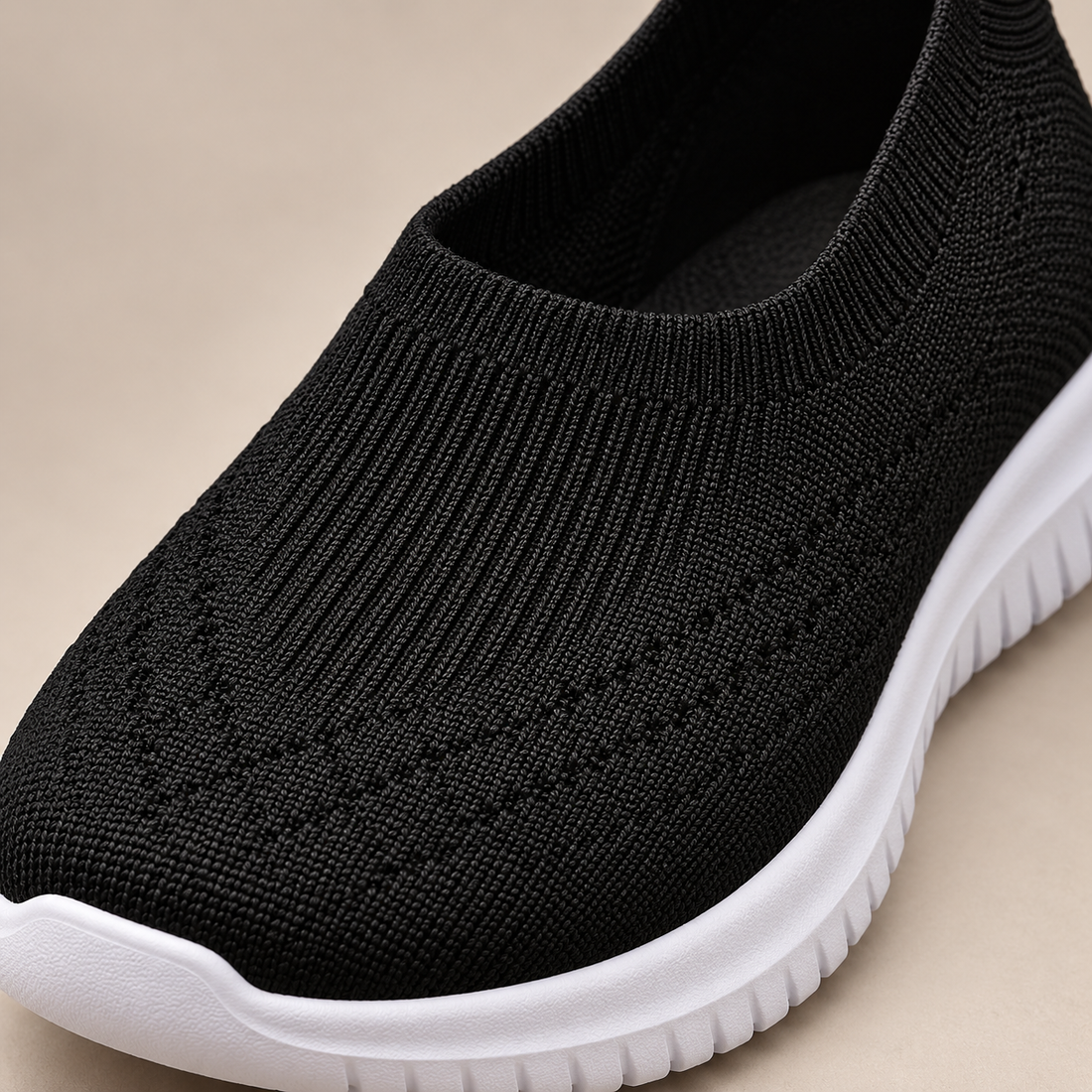 Ortopædiske slip-on sko til dame med stabil hæl