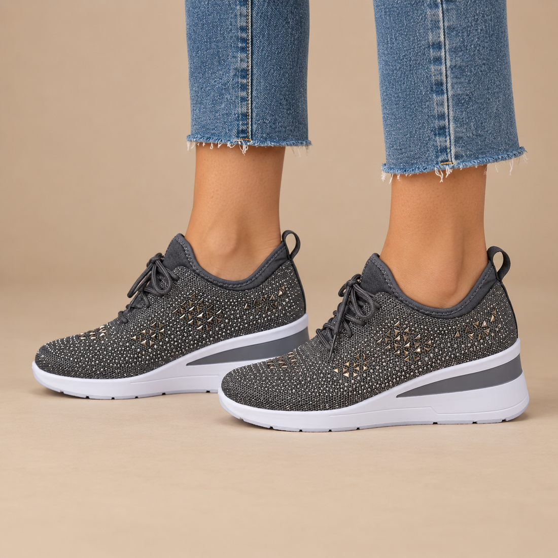 Ortopædiske sneakers til dame med kilehæl og glimmer