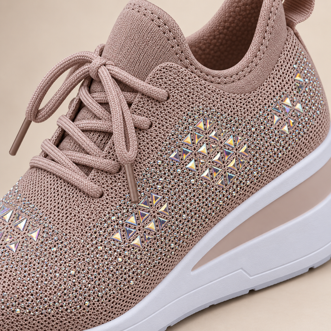 Ortopædiske sneakers til dame med kilehæl og glimmer