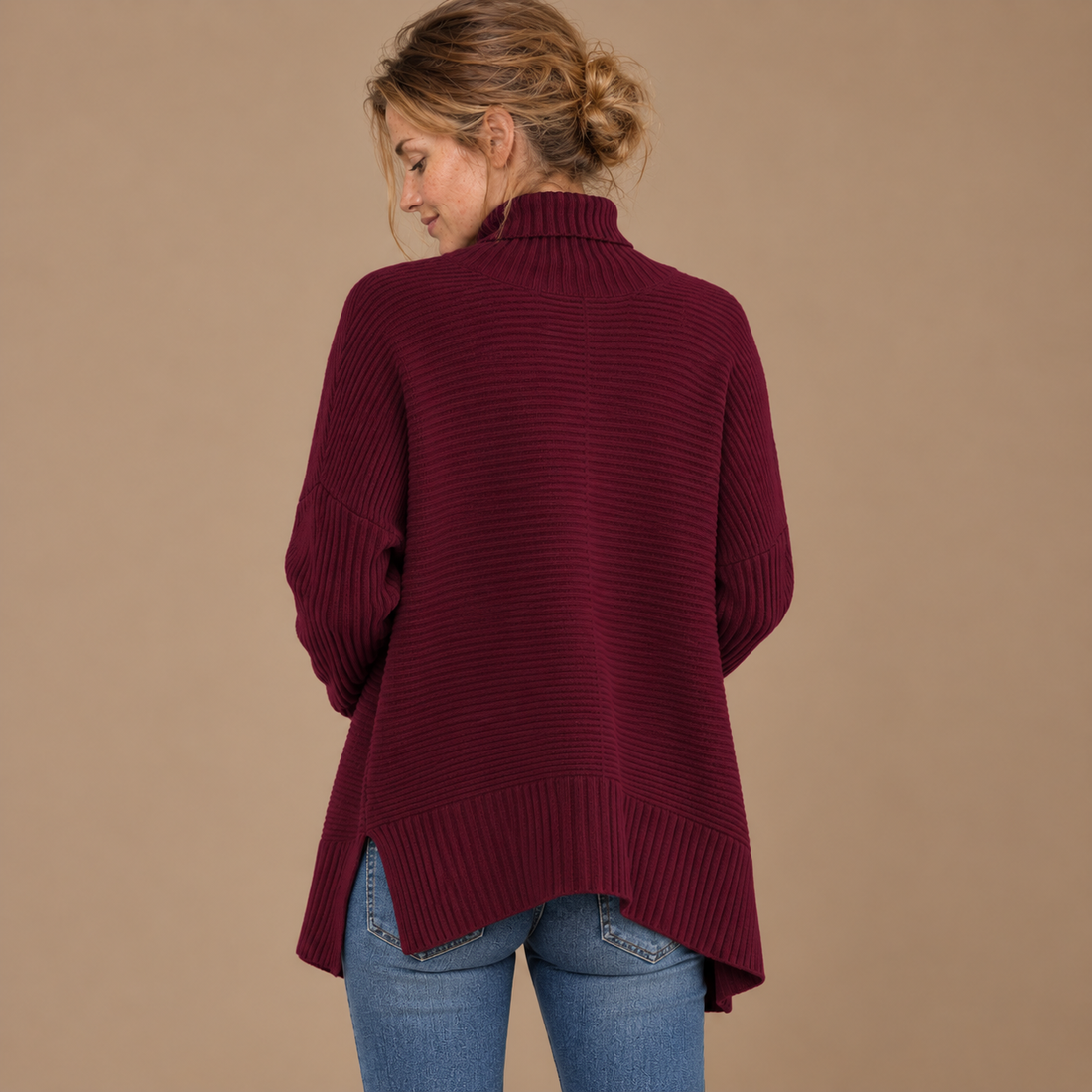 Rullekravesweater til dame med slidser i siden