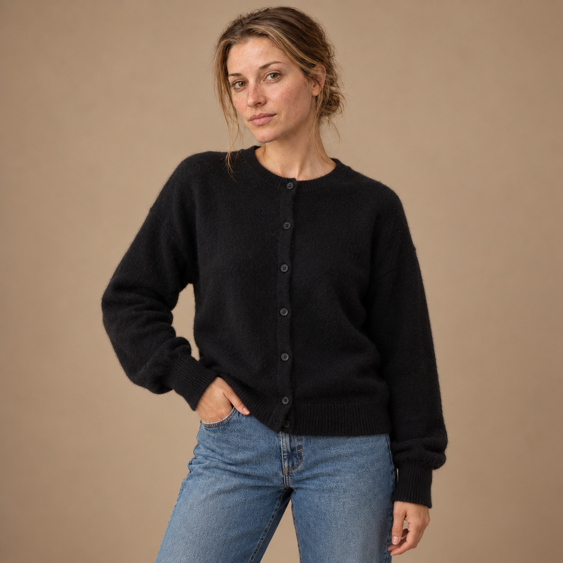 Strikcardigan til dame med knapper