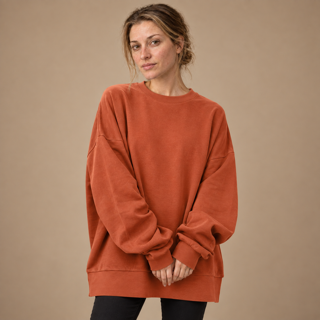 Oversized damesweater med luftig overflade