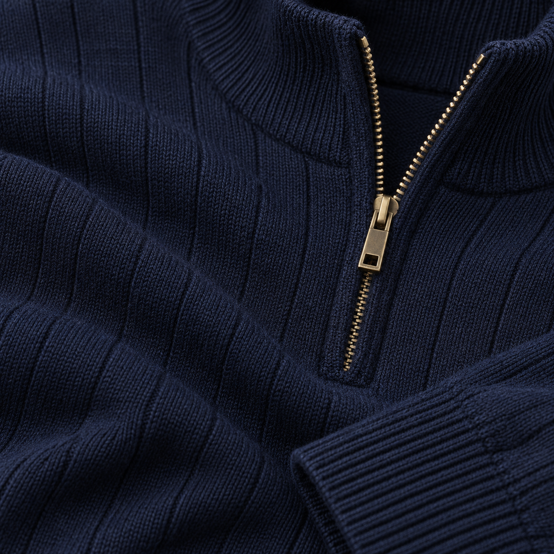 Strikket herresweater med struktureret pasform