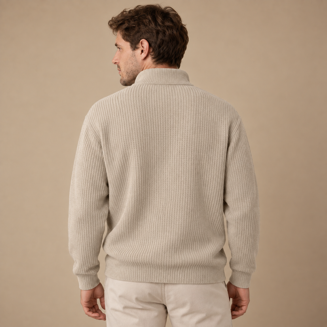 Herresweater med lynlåskrave og slank pasform