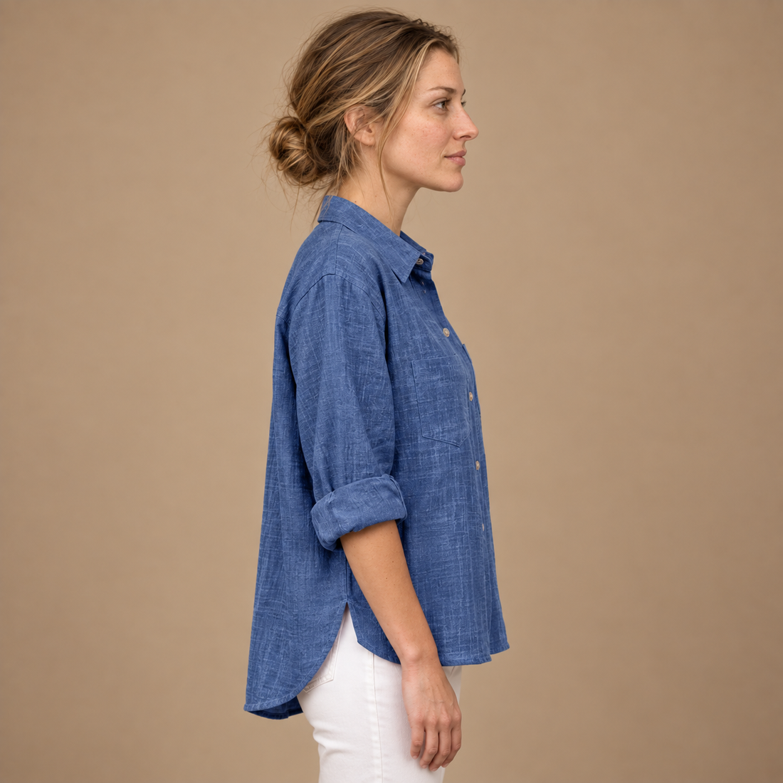 Oversized skjorte til dame med brystlomme