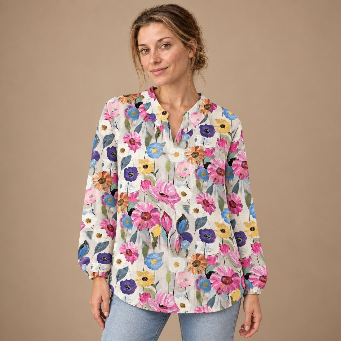 Bluse til dame med blomsterprint og løs pasform