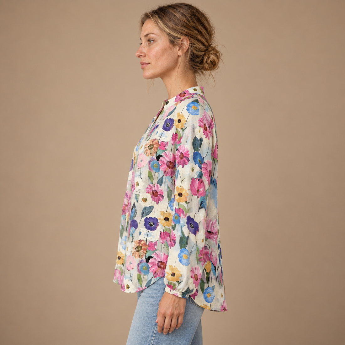 Bluse til dame med blomsterprint og løs pasform