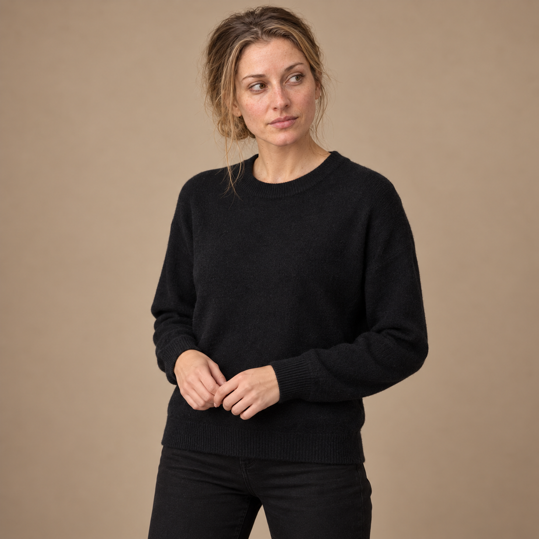 Strikket sweater til dame med løs pasform