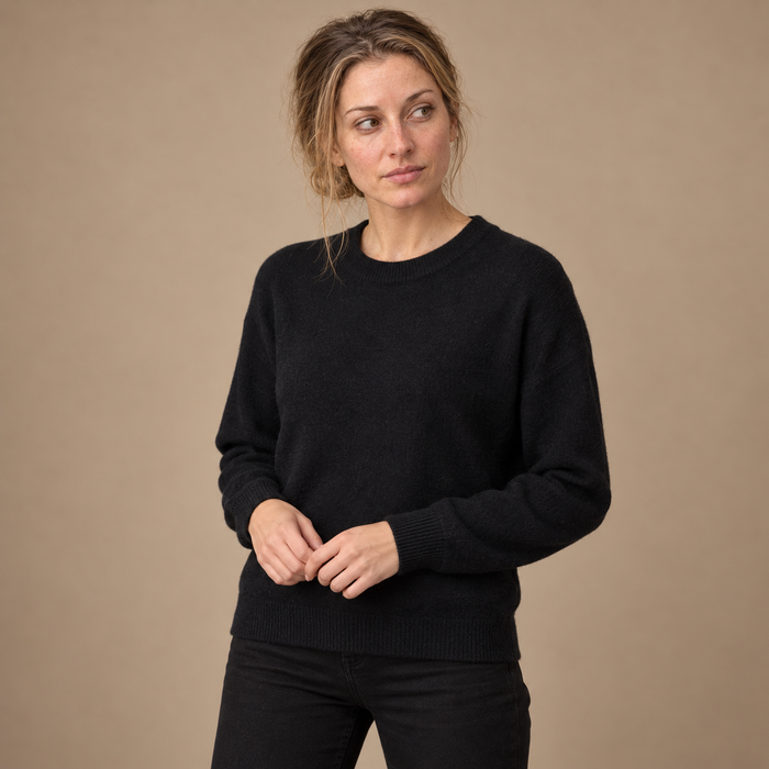 Strikket sweater til dame med løs pasform