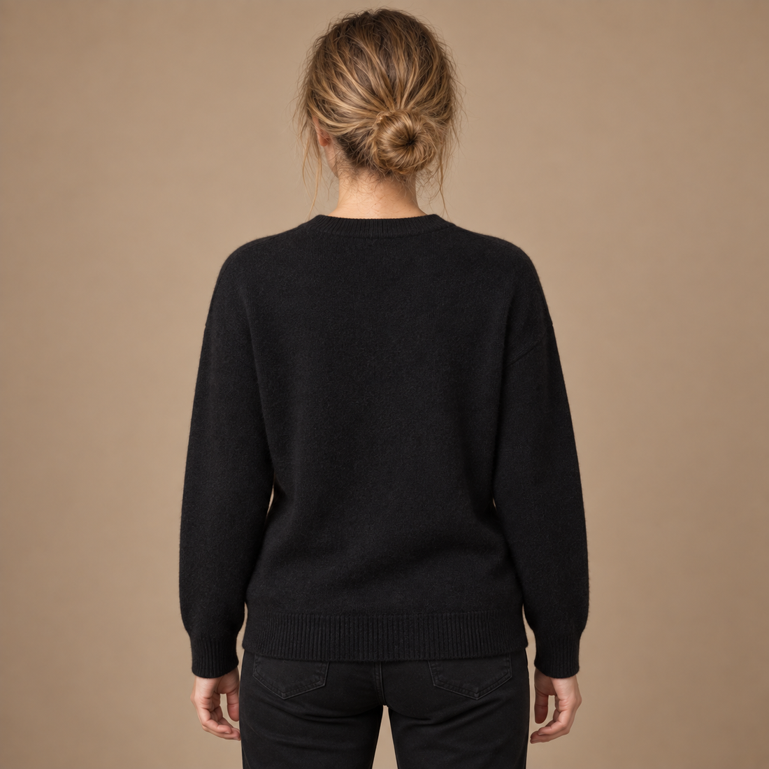 Strikket sweater til dame med løs pasform