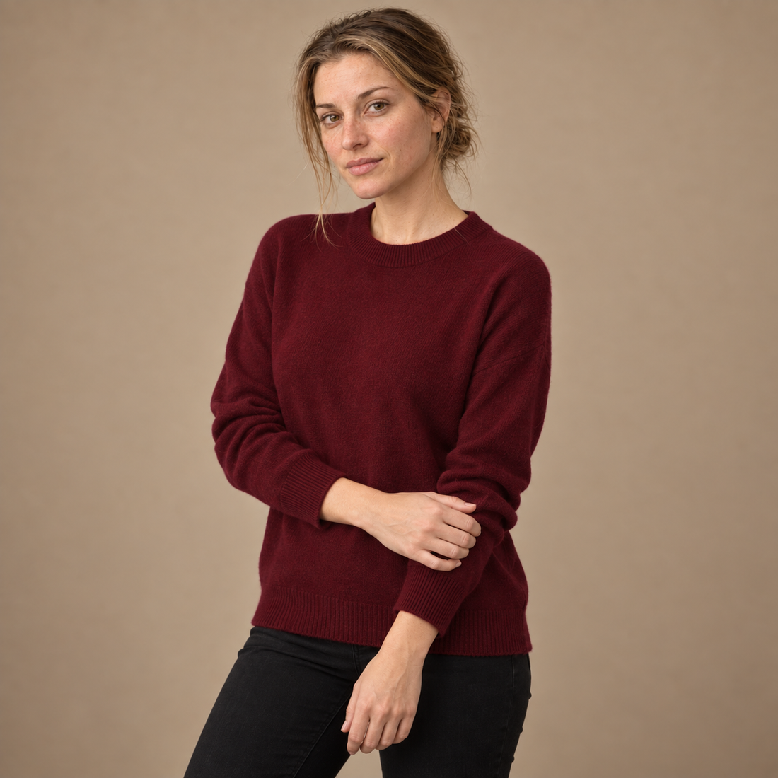 Strikket sweater til dame med løs pasform