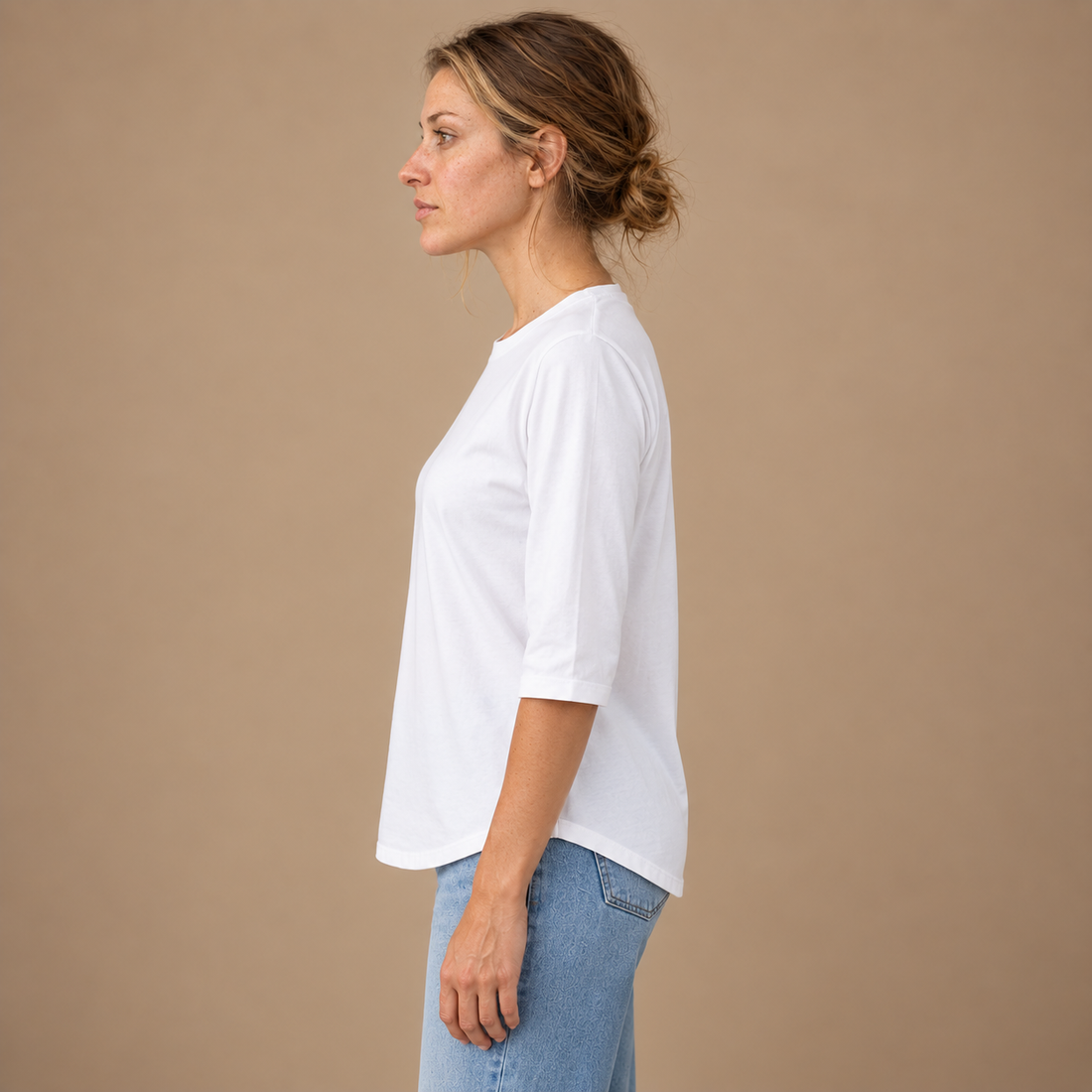 T-shirt til dame med rund hals og trekvartærmer
