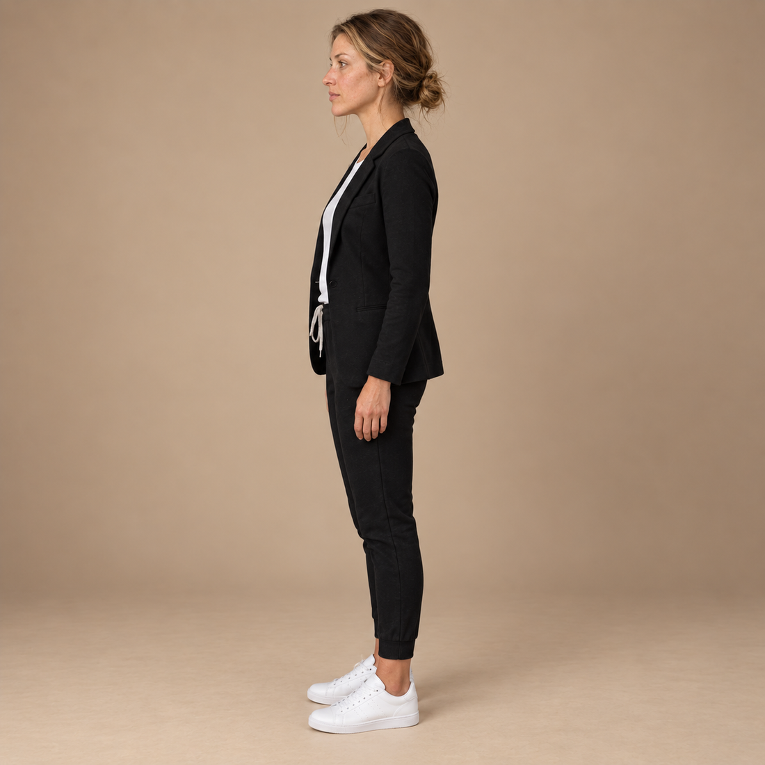 Buksedragt til dame med blazer og lige bukser