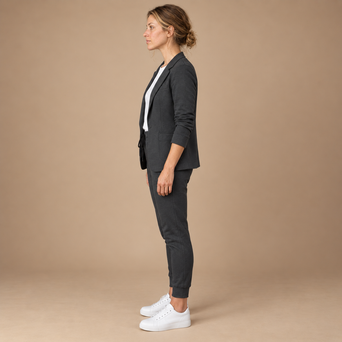 Buksedragt til dame med blazer og lige bukser