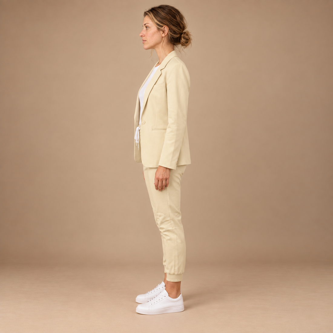 Buksedragt til dame med blazer og lige bukser