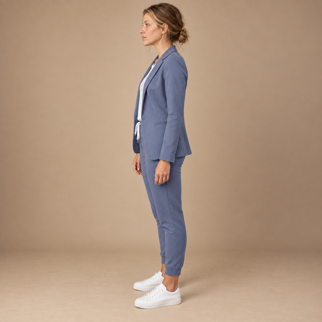 Buksedragt til dame med blazer og lige bukser