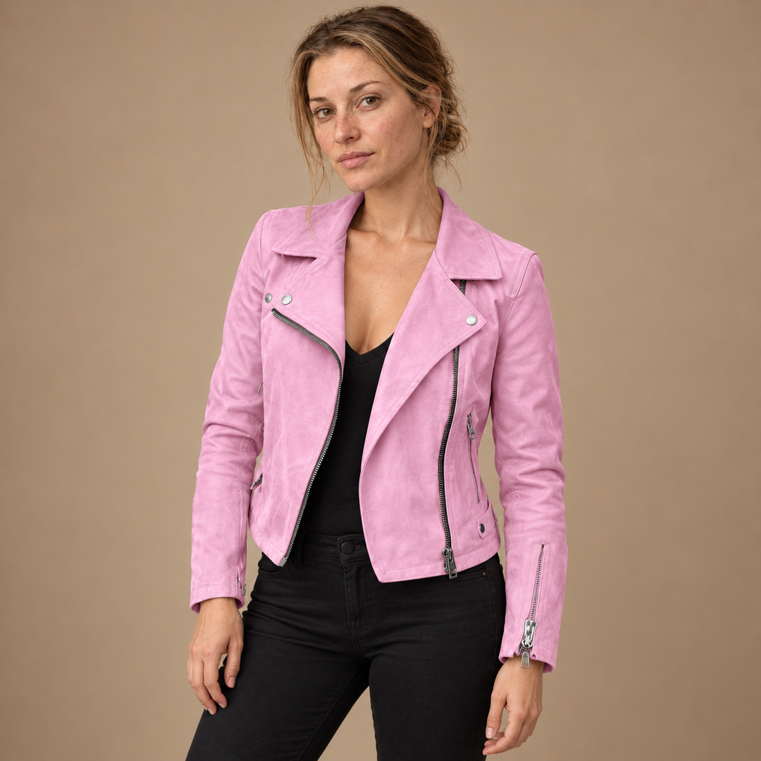 Læderjakke til dame i bikerstil