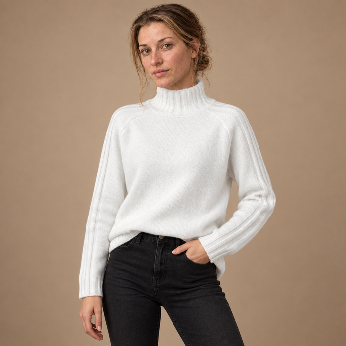 Rullekravesweater til dame i finstrik