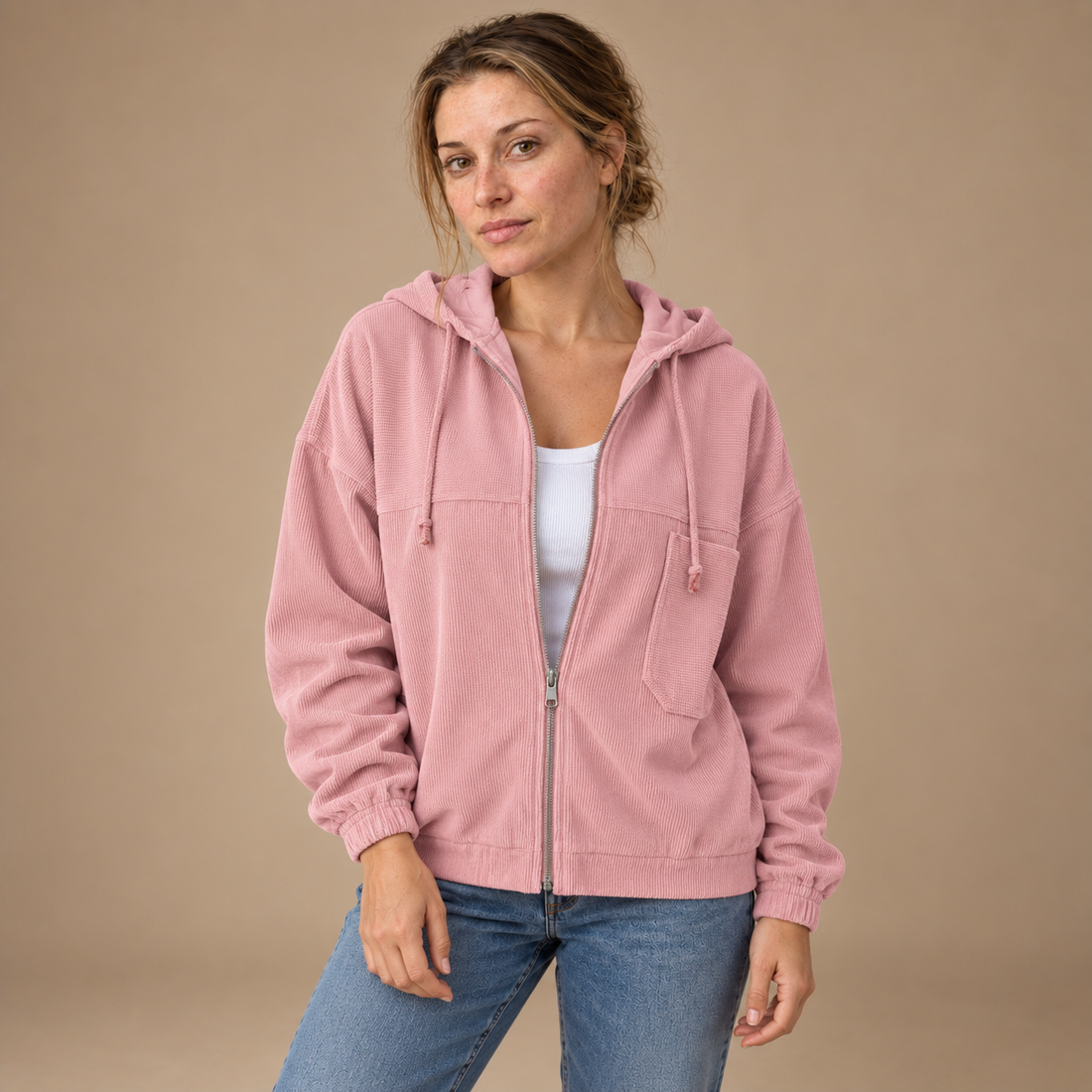 Hoodie til dame med bredt snit