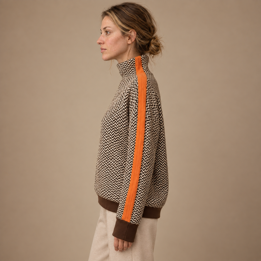 Oversized rullekravesweater til dame med striber