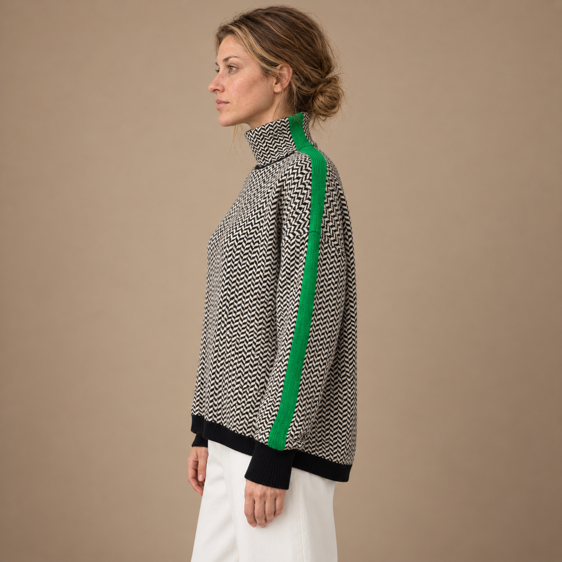Oversized rullekravesweater til dame med striber