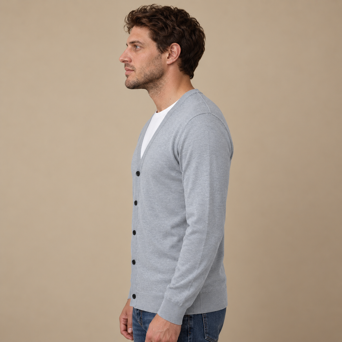 Finstrikket herrecardigan med V-hals og knapper