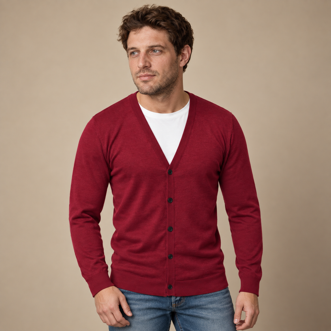 Finstrikket herrecardigan med V-hals og knapper