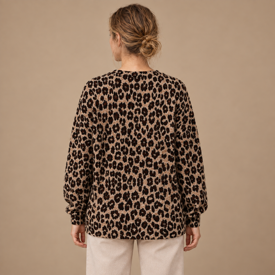 Oversized sweater til dame med dyreprint