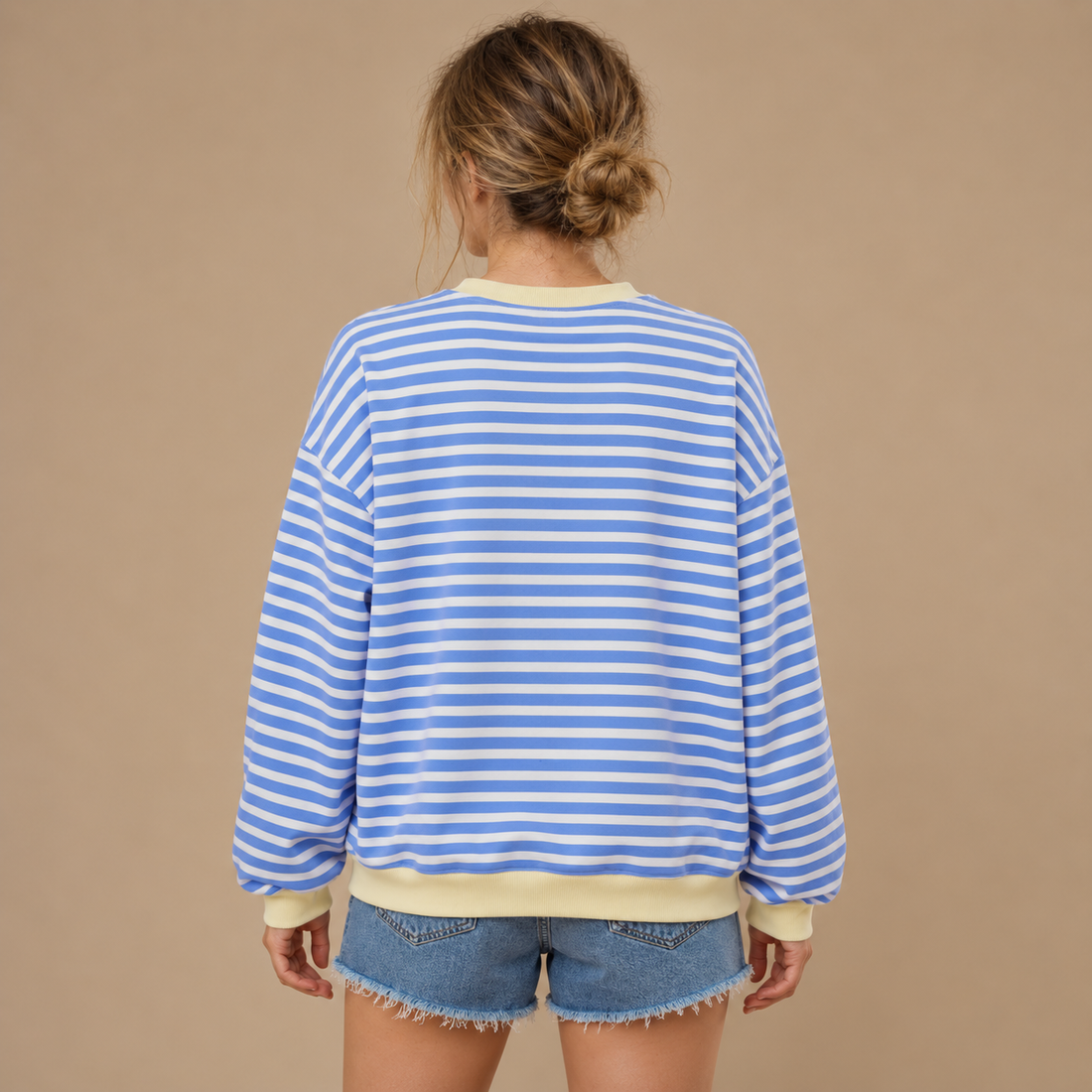 Sweatshirt til dame med striber og kontrastkanter