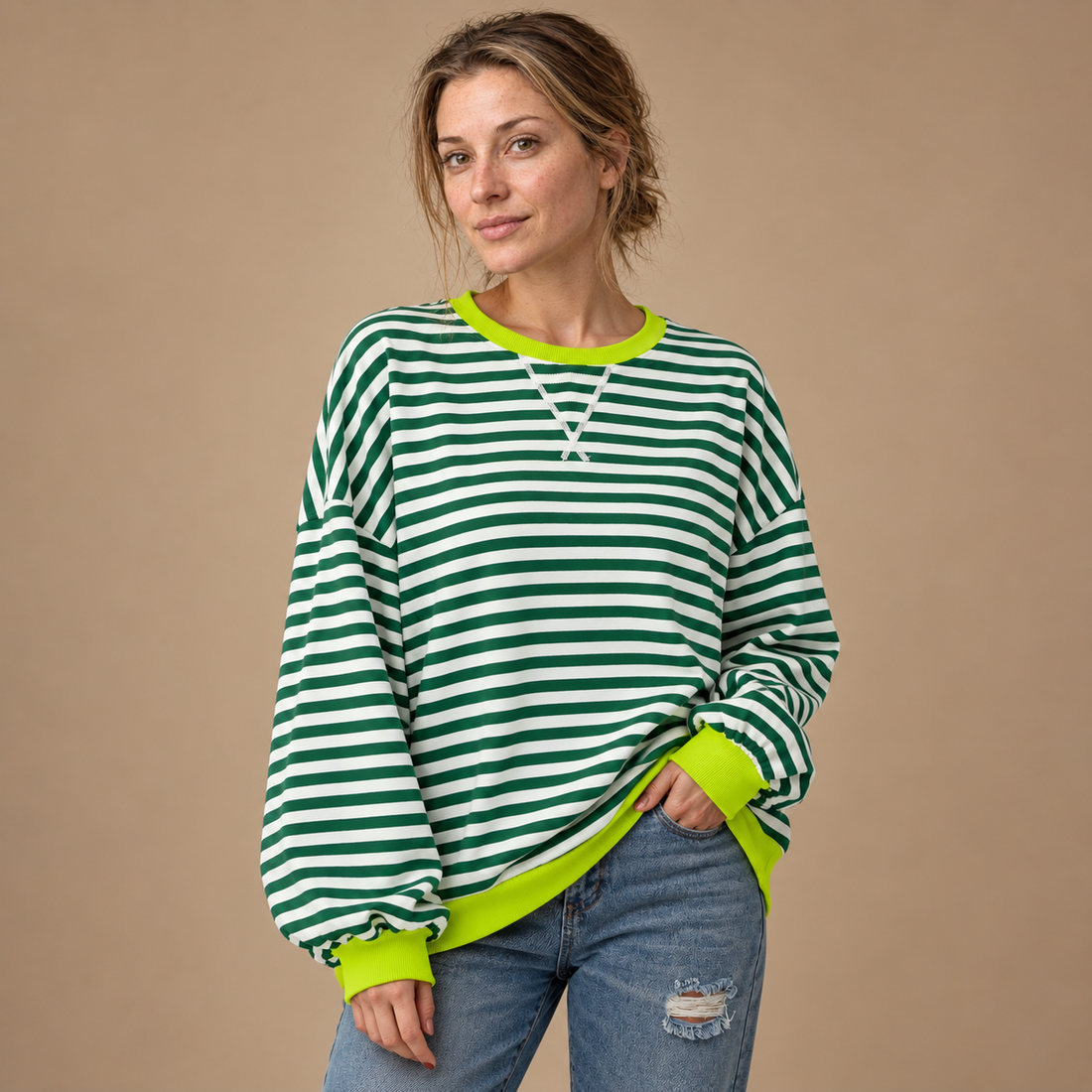 Sweatshirt til dame med striber og kontrastkanter