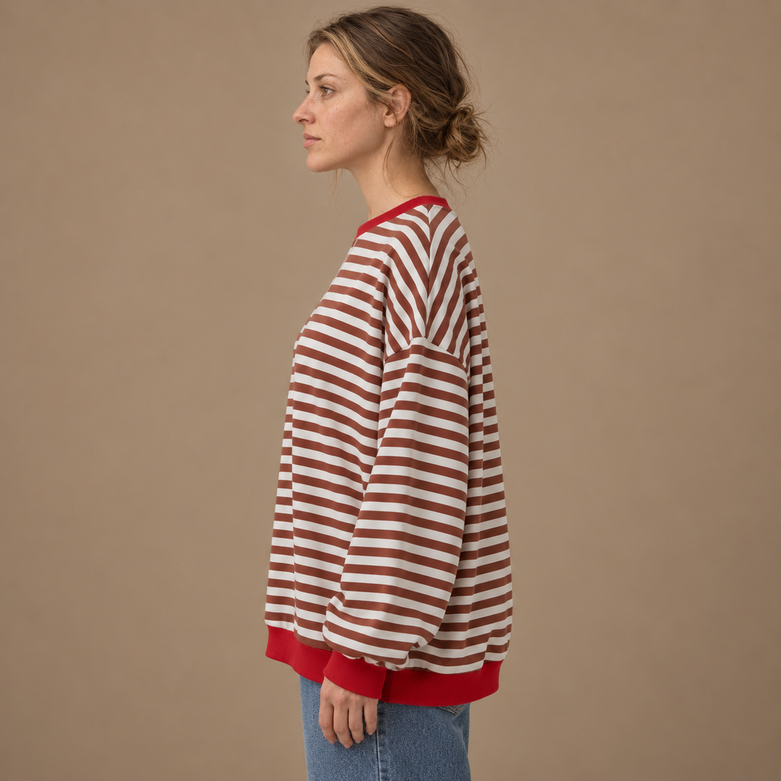 Sweatshirt til dame med striber og kontrastkanter