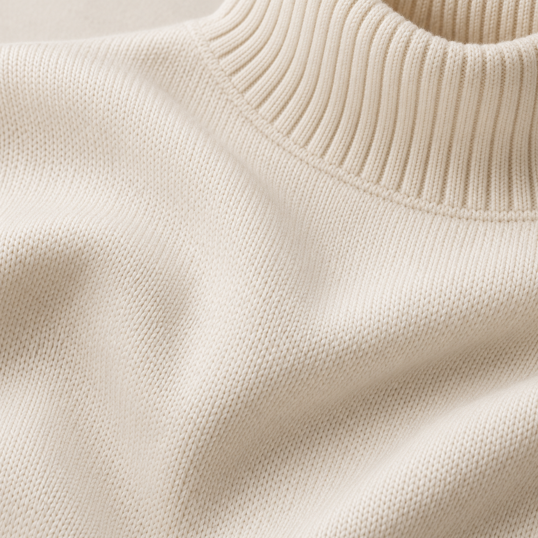 Rullekravesweater til dame med slank pasform