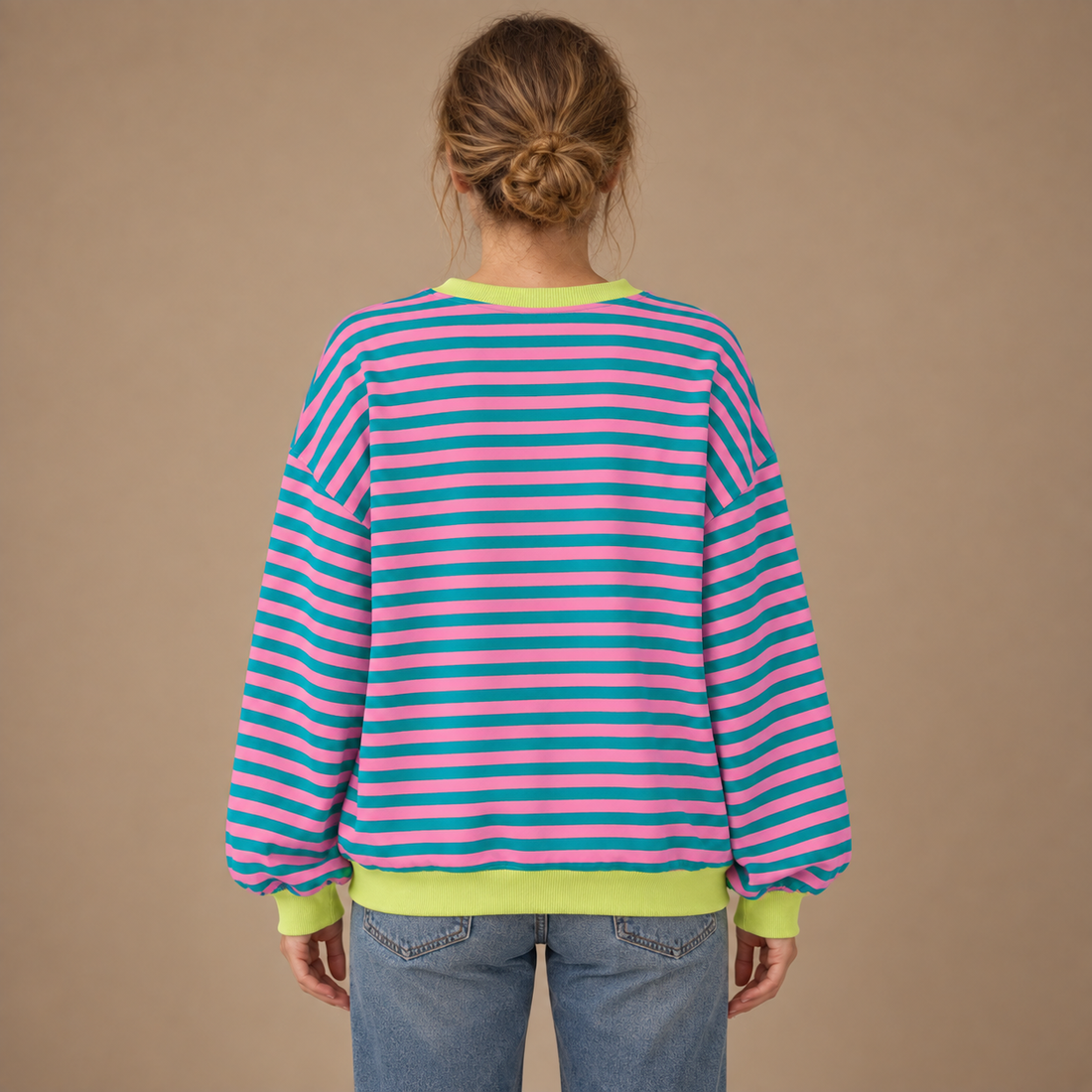 Oversized sweatshirt til dame med retrostriber