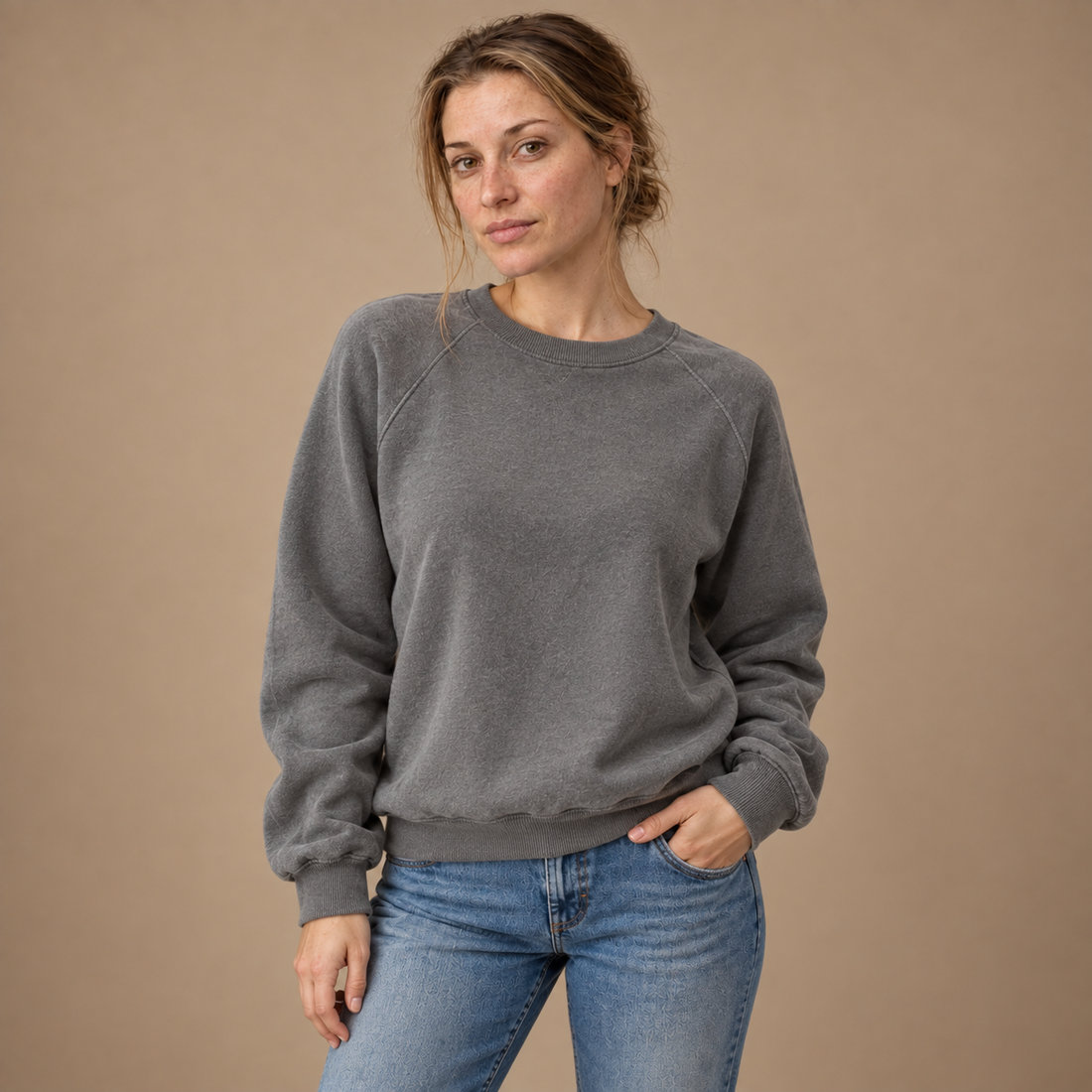 Sweatshirt til dame med raglanærmer og rund hals