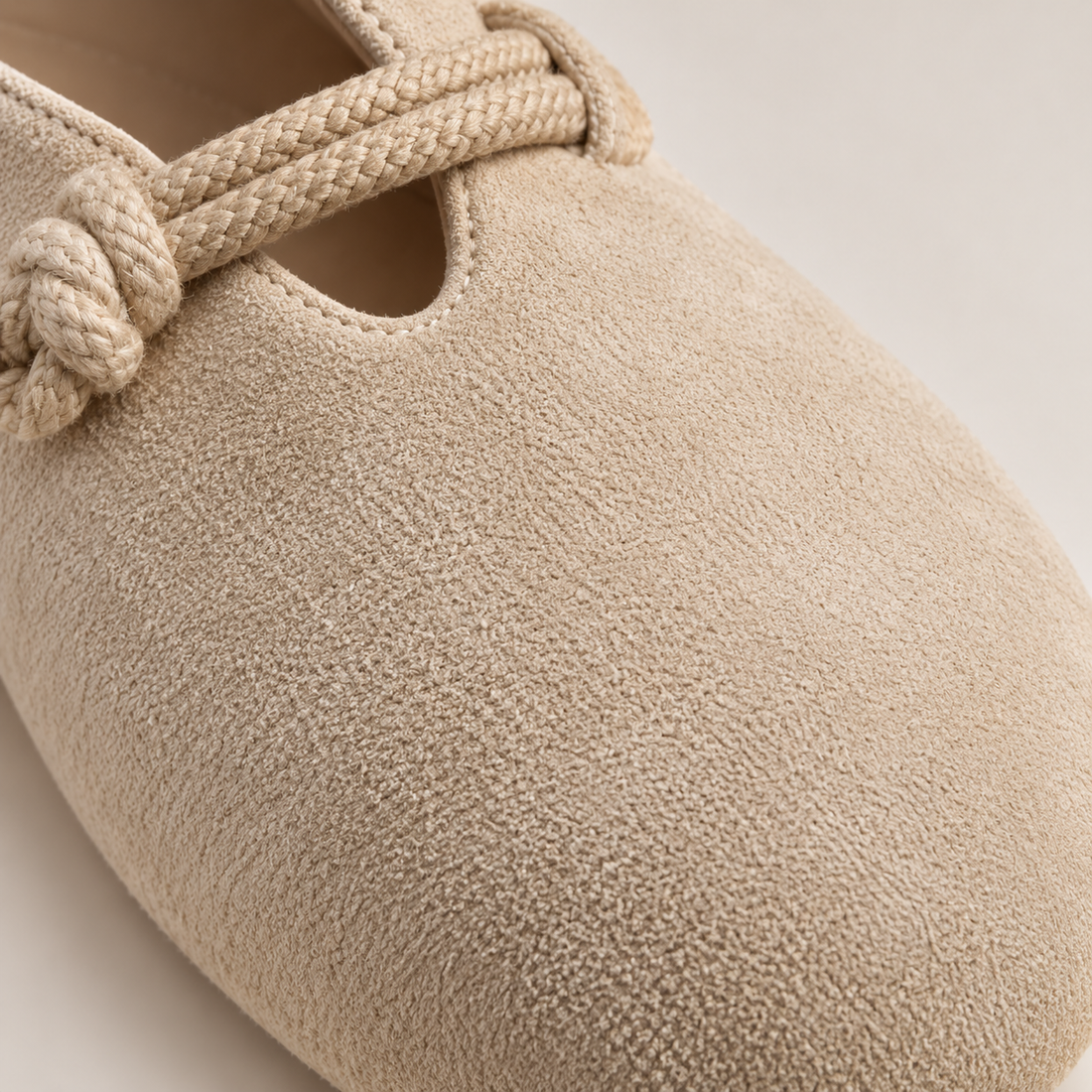 Ortopædiske slip-on sko til dame med rebdetalje