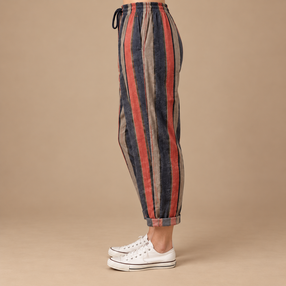 Slim fit damebukser med snøre i taljen