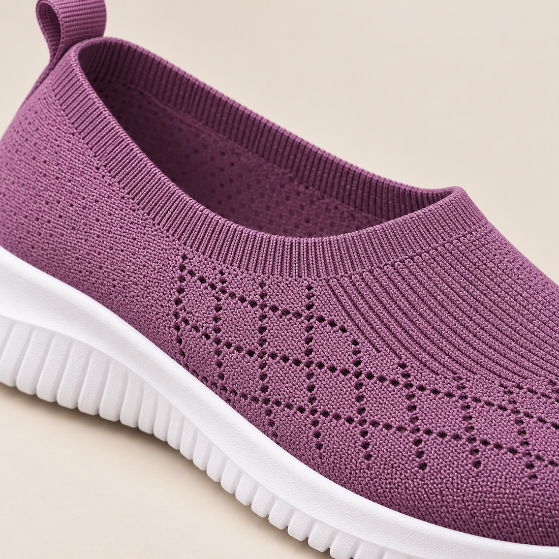 Ortopædiske slip-on sko til dame med stabil hæl