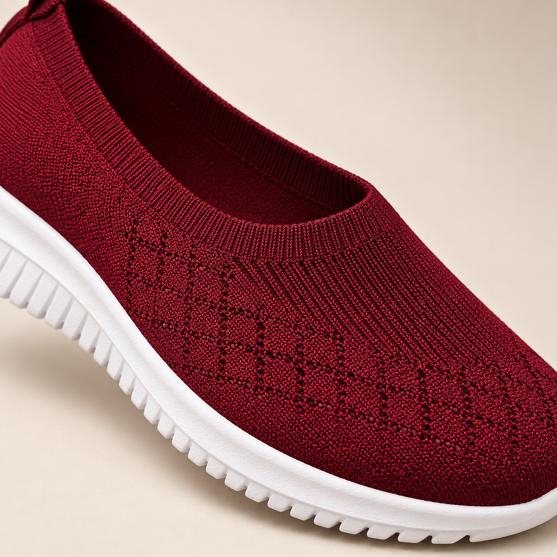 Ortopædiske slip-on sko til dame med stabil hæl