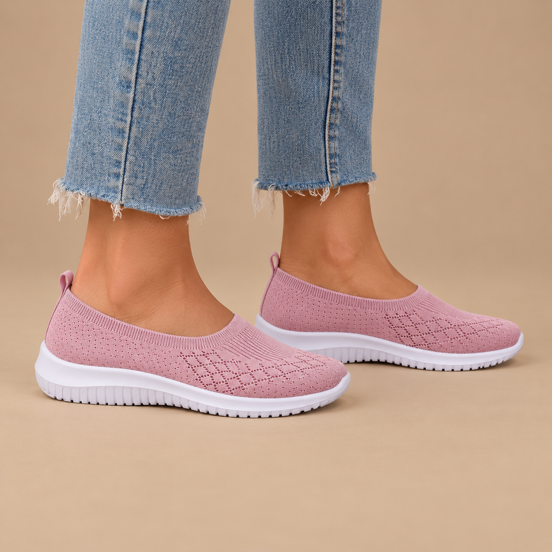 Ortopædiske slip-on sko til dame med stabil hæl