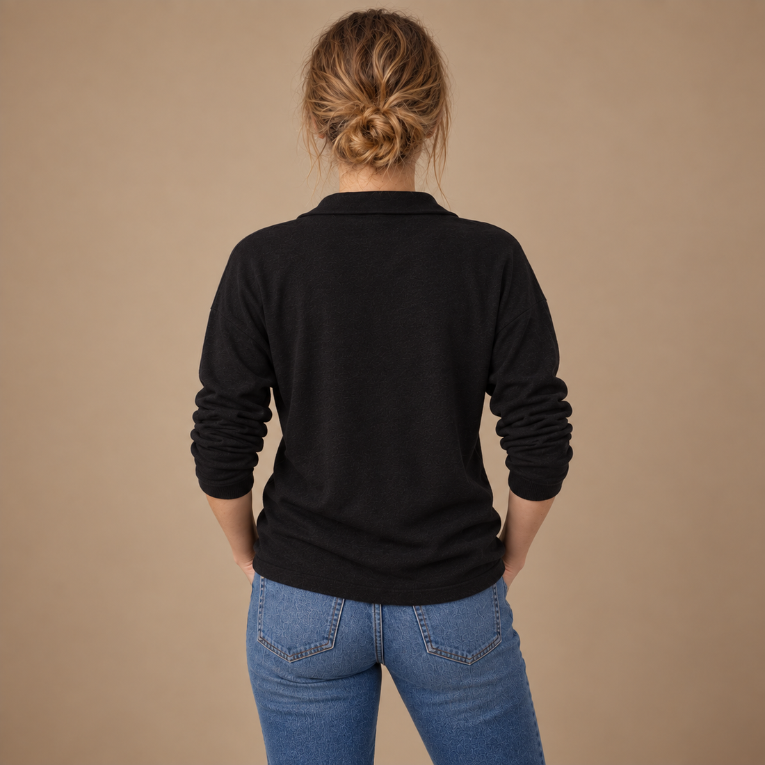 Damesweater med lynlås i halsen