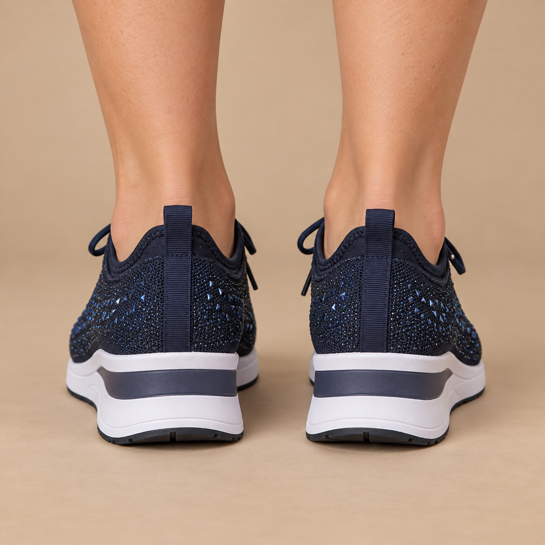 Ortopædiske sneakers til dame med kilehæl og glimmer