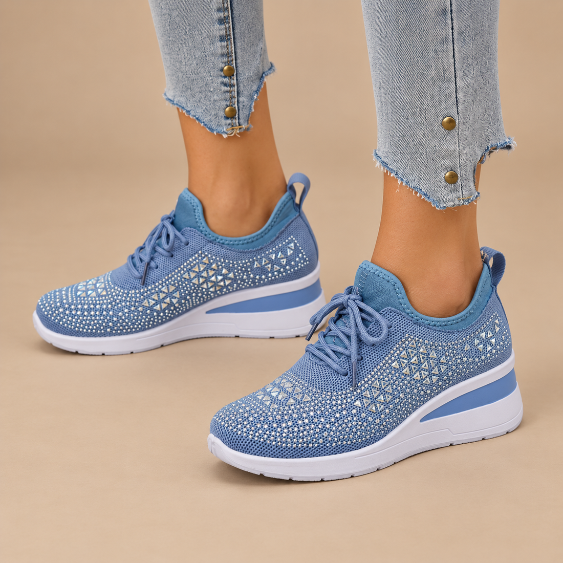 Ortopædiske sneakers til dame med kilehæl og glimmer