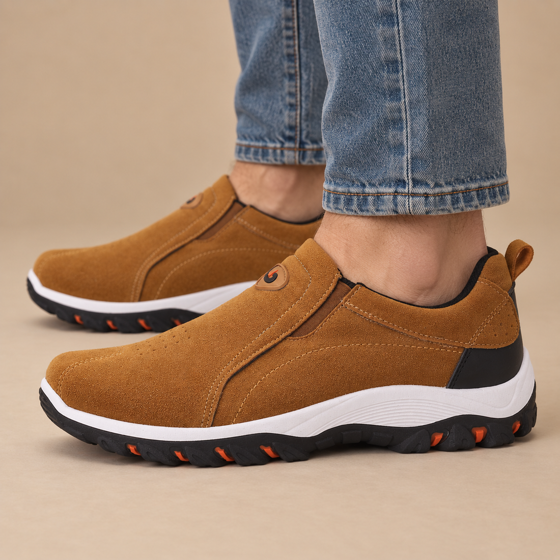 Slip-on herresko med støddæmpende sål