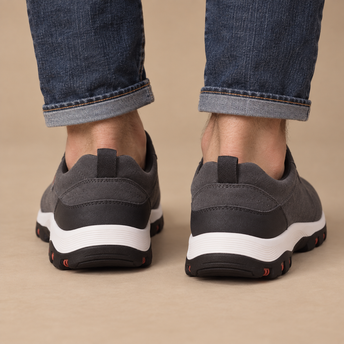 Slip-on herresko med støddæmpende sål