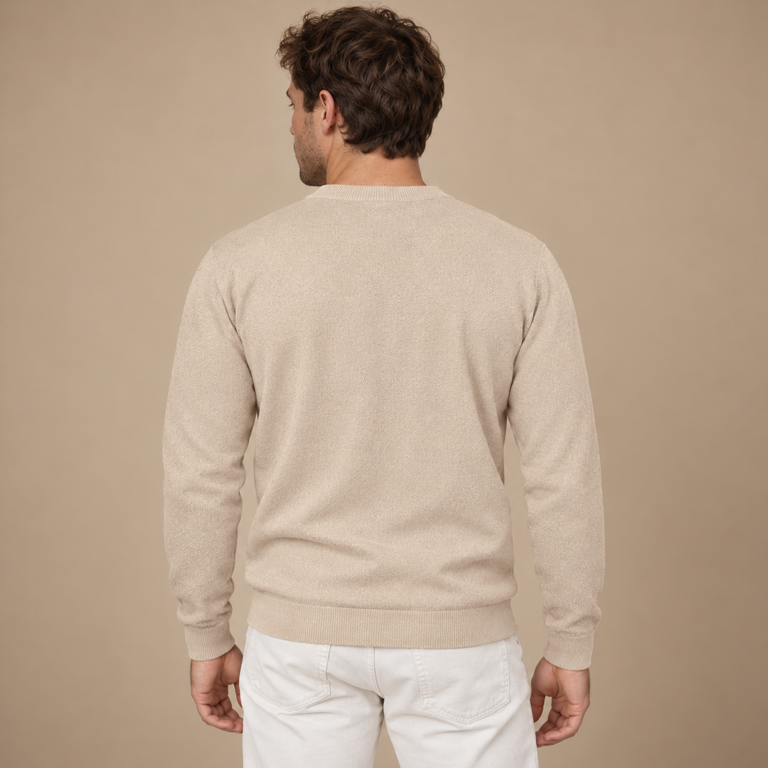 Herresweater med rund hals og tætsiddende pasform