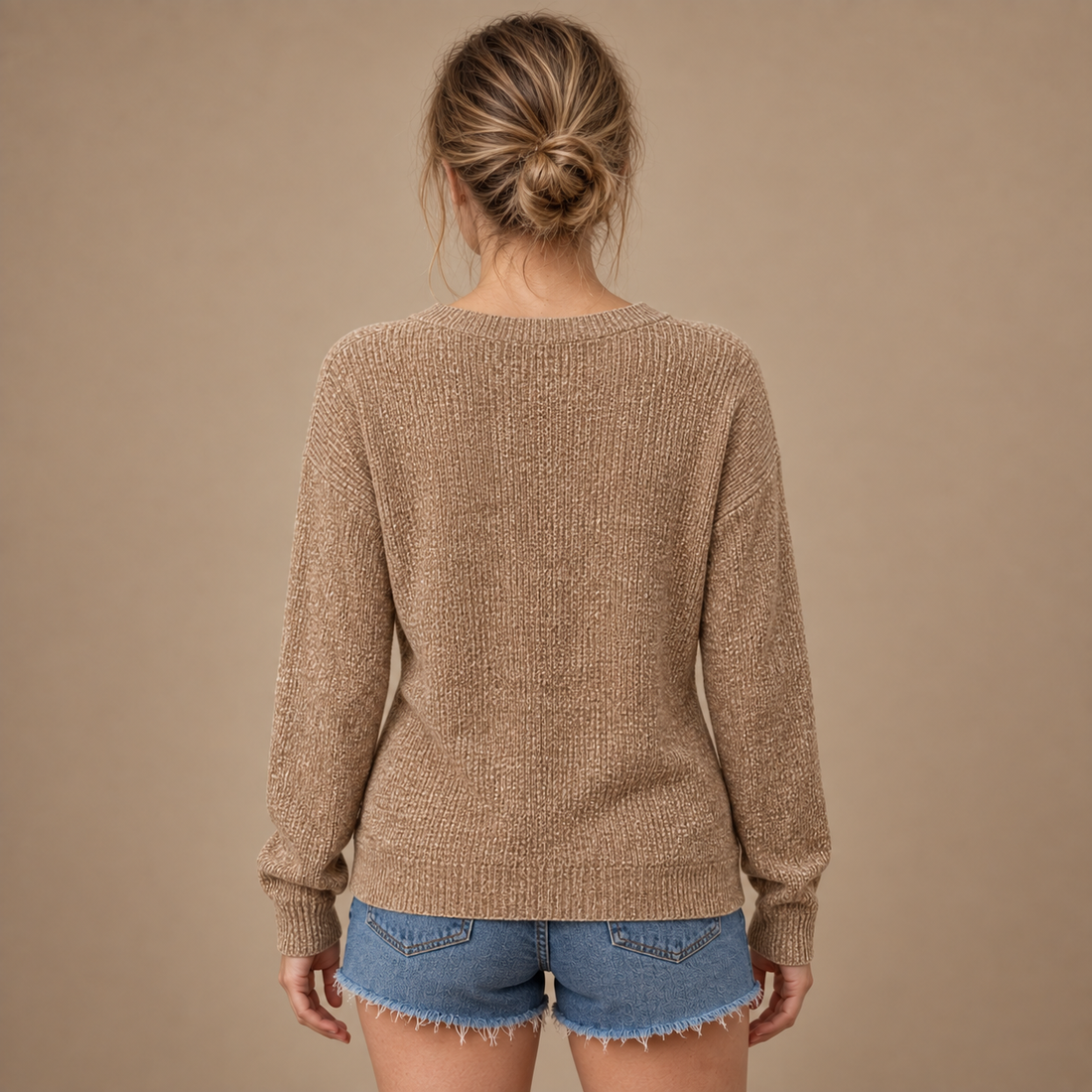 Damesweater med V-hals