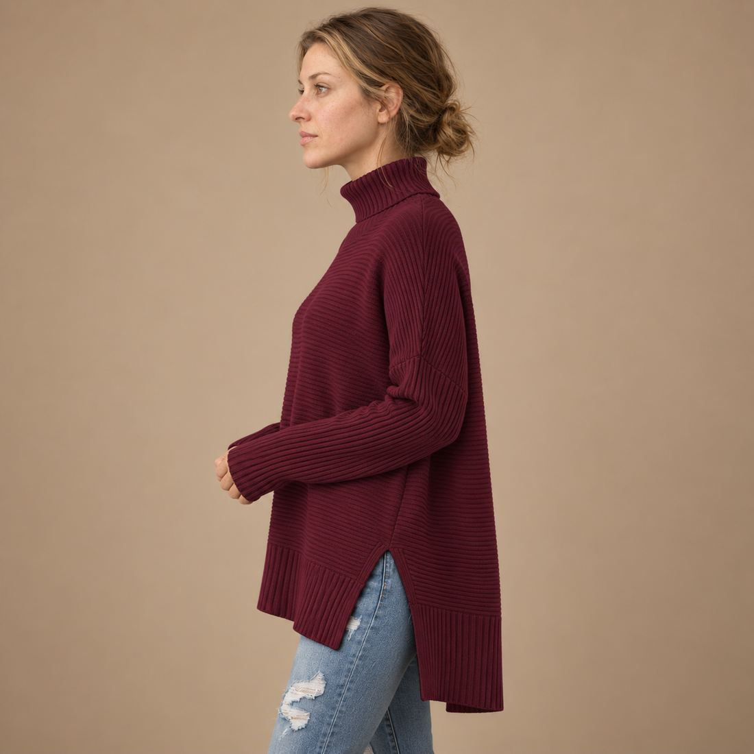 Rullekravesweater til dame med slidser i siden