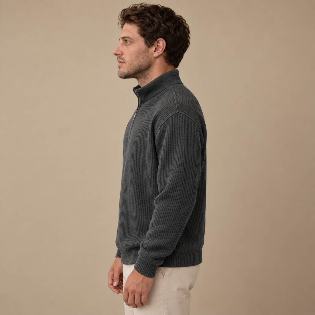 Herresweater med lynlåskrave og slank pasform